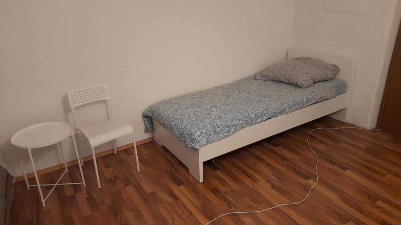 Monteurzimmer - Apartment *